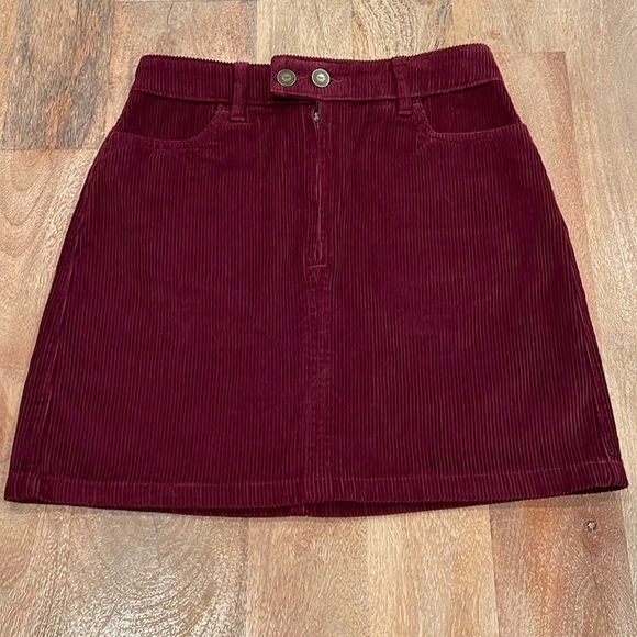 Hollister Dresses & Skirts - HOLLISTER Corduroy Ultra High Rise Mini Skirt size 1